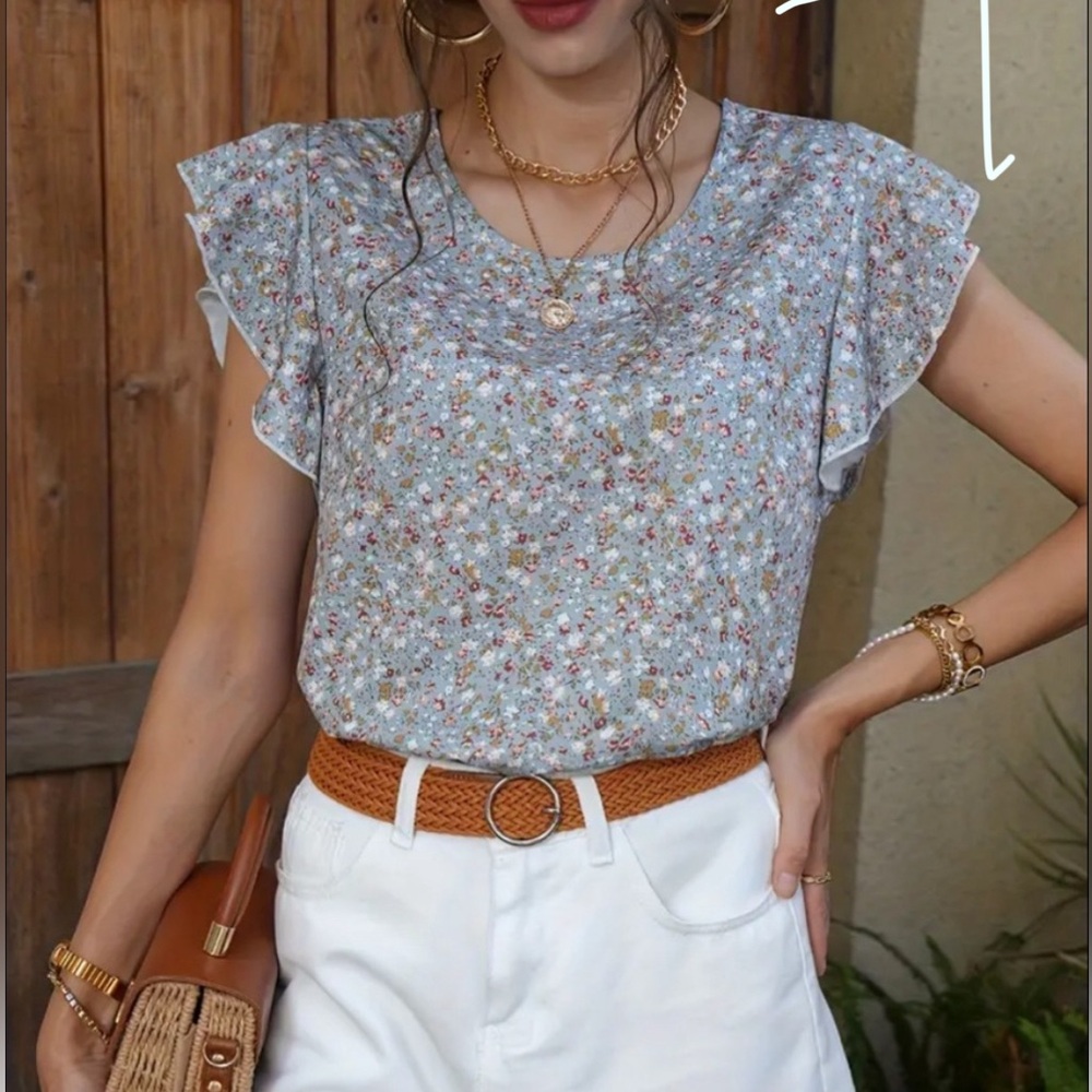 Cute Trendy Floral Ruffle Trim Top